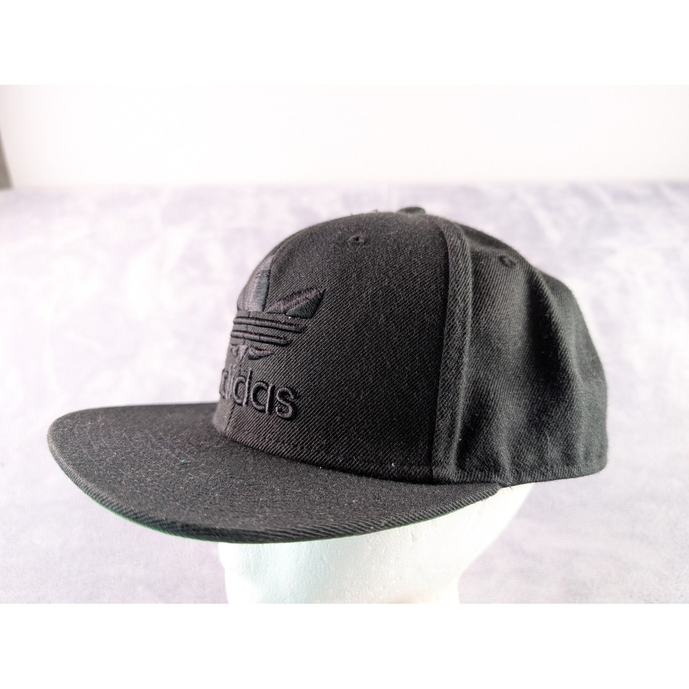 Adidas Originals Trefoil Snapback Hat Black Green Bottom Flat Brim Cap RN 90288 - Picture 2 of 8